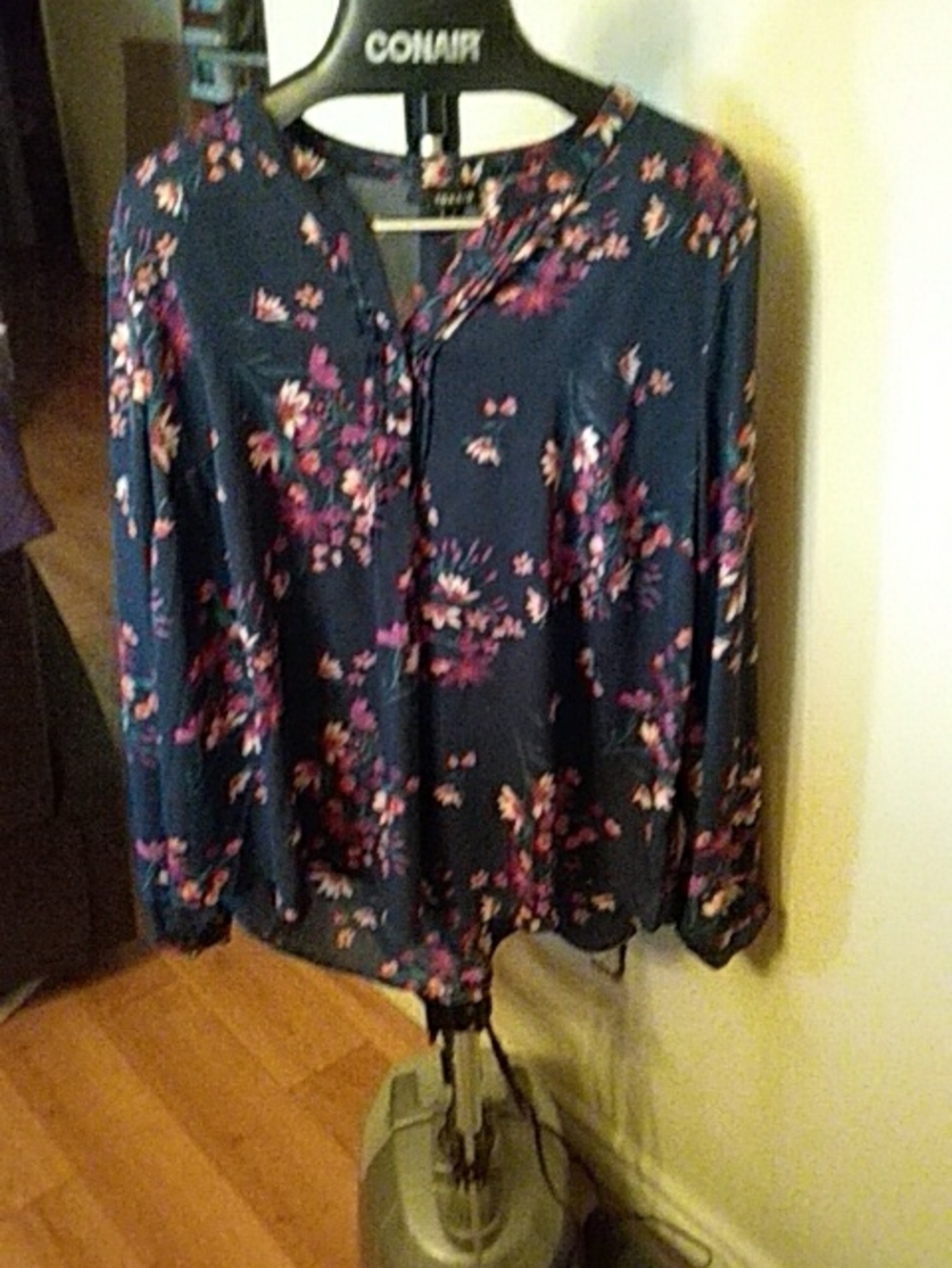 torrid Navy Floral V-Neck Long-Sleeve Blouse 2